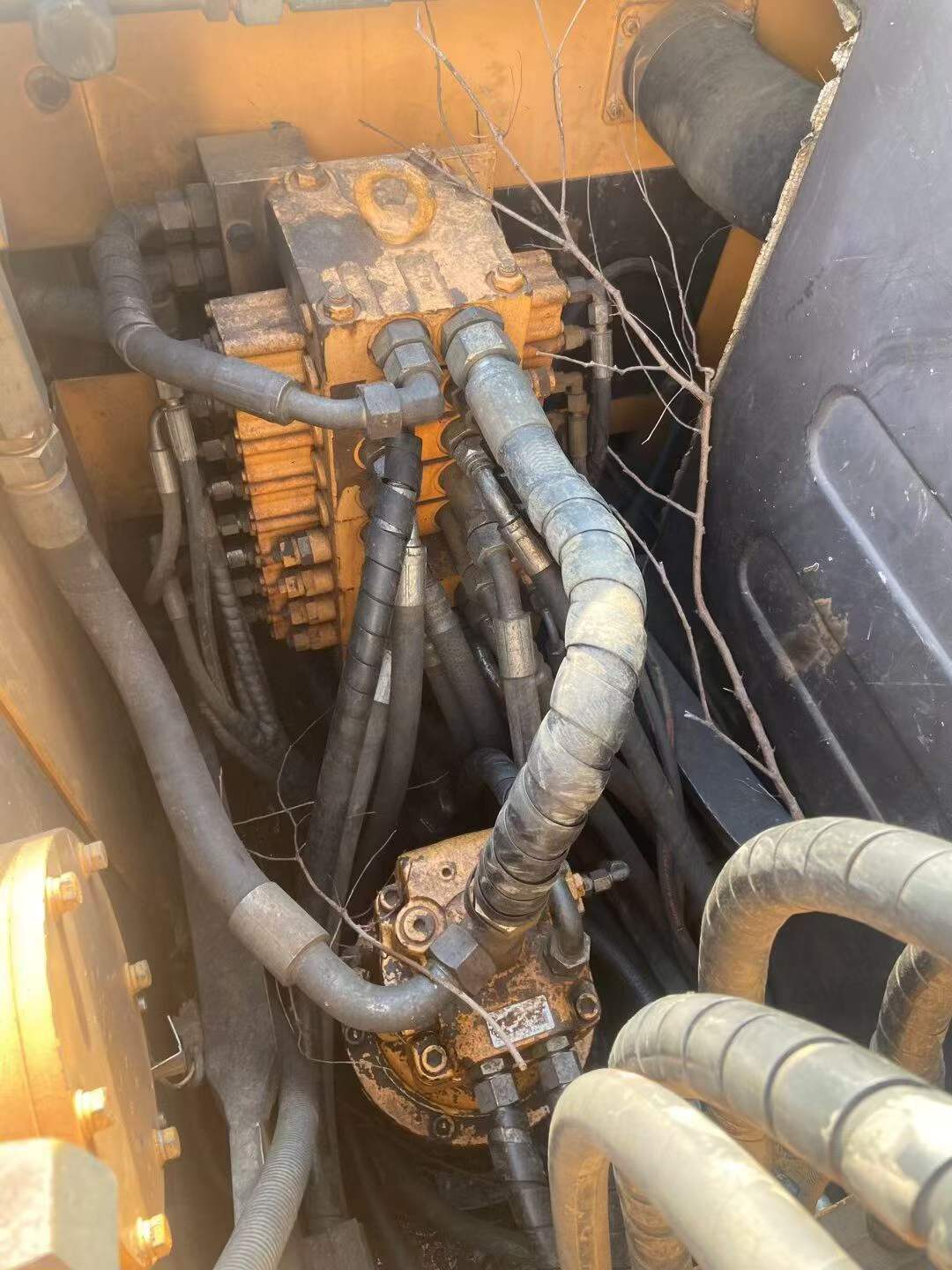 Buy Sany SY95C Used Excavator / 2