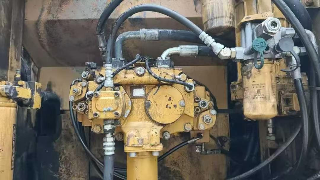 Buy Caterpillar 324D Used Excavator / 4