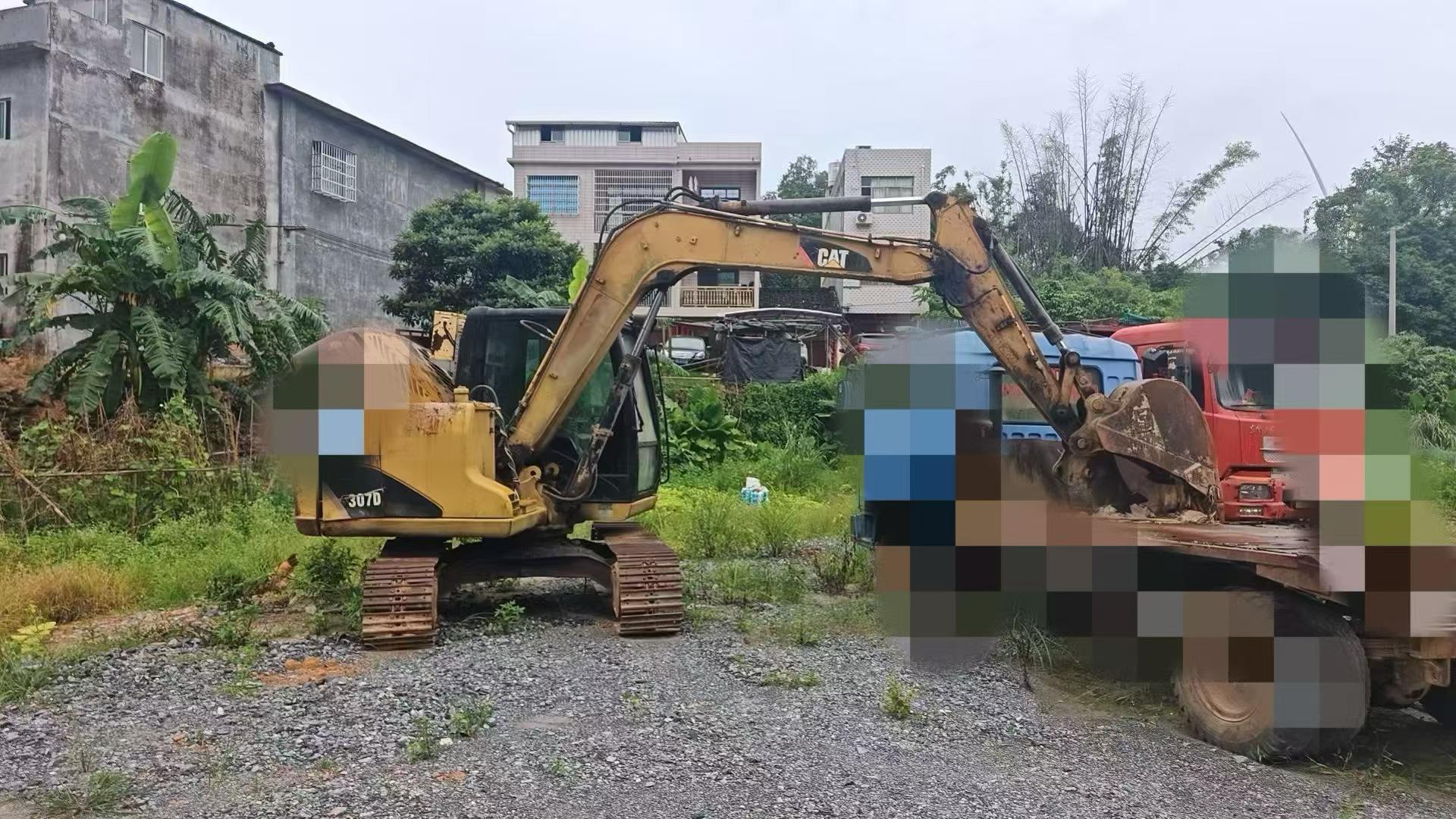 Buy Caterpillar 307B Used Excavator / 4