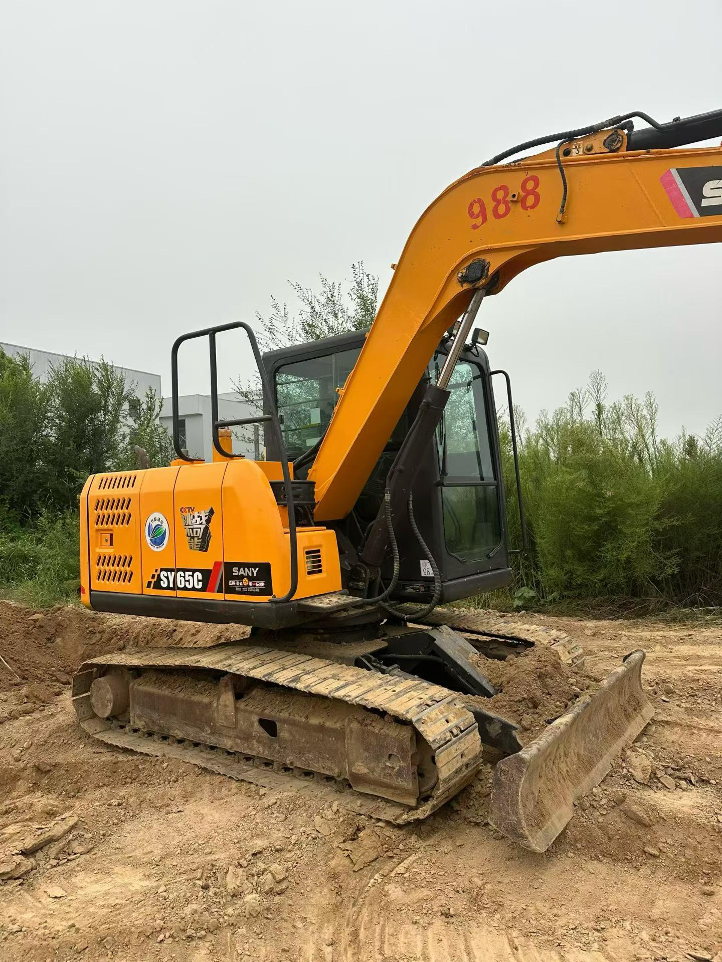 Buy Sany SY65C Used Excavator / 3