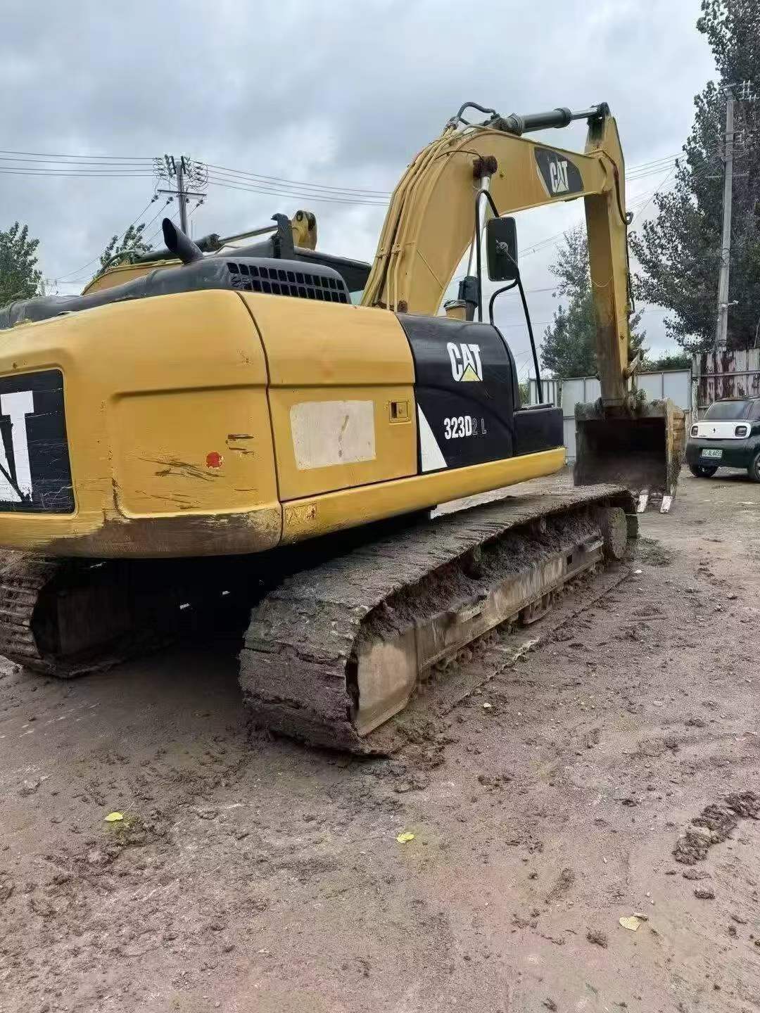 Buy Caterpillar 323D2L Used Excavator / 6
