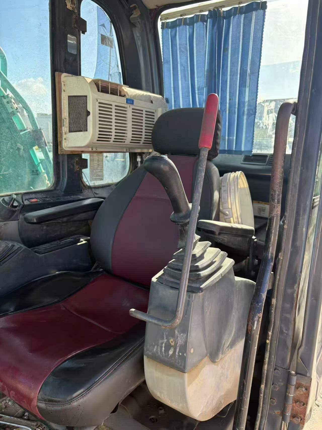 Buy Kobelco SK2008 Used Excavator / 4