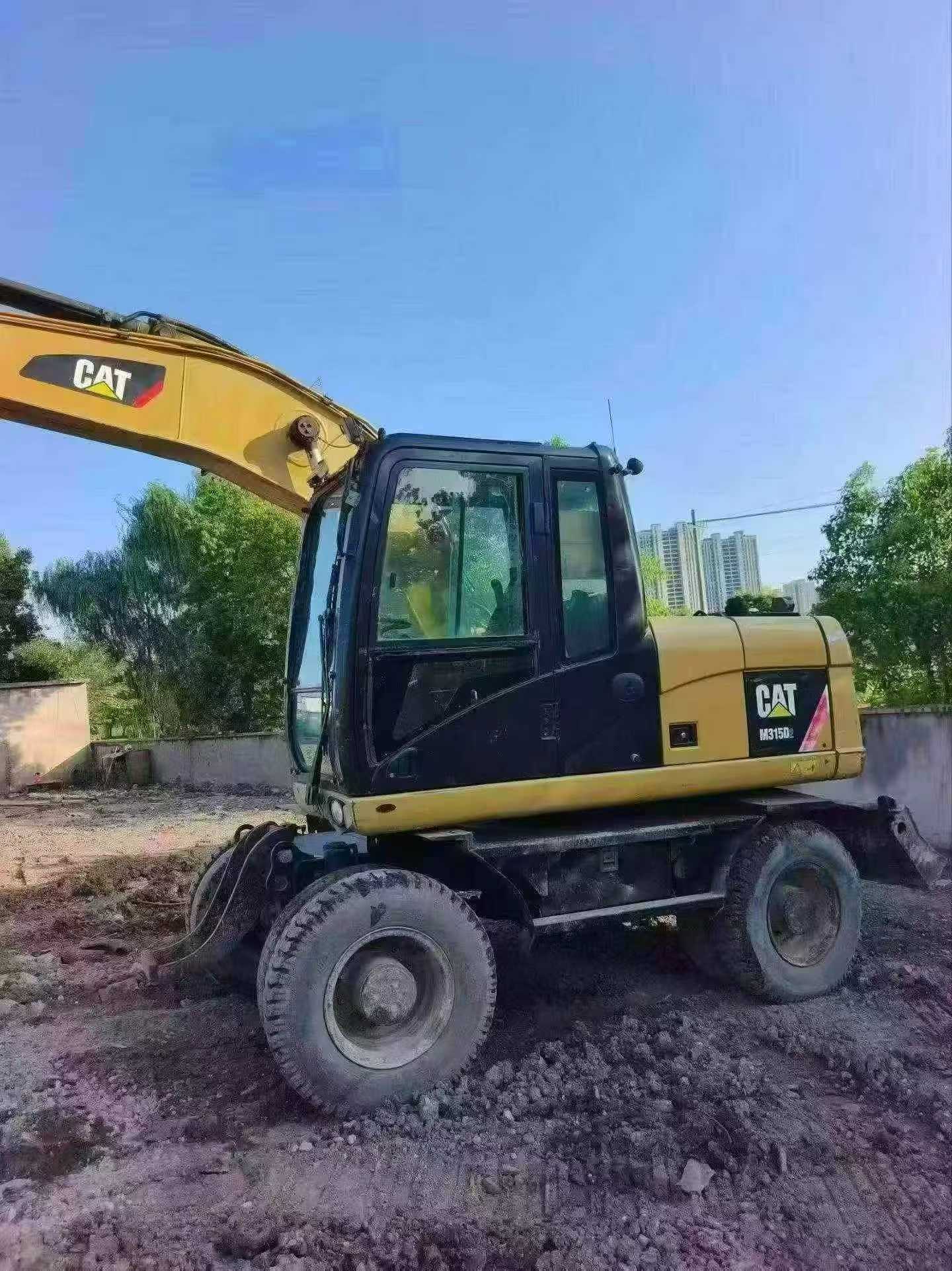 Buy Caterpillar CT150-8 Used Excavator / 4