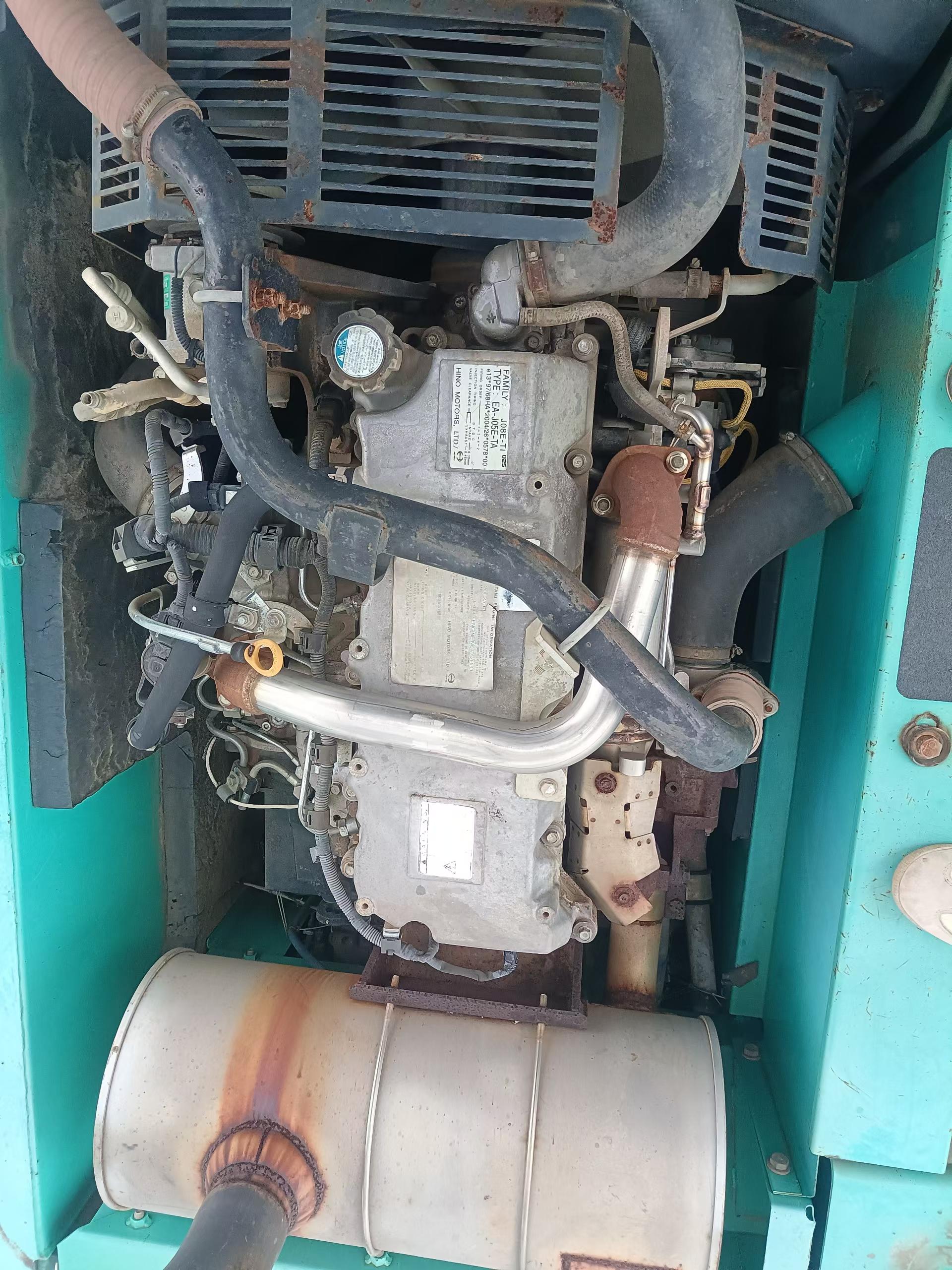 Buy Kobelco SK200-2 Used Excavator / 4