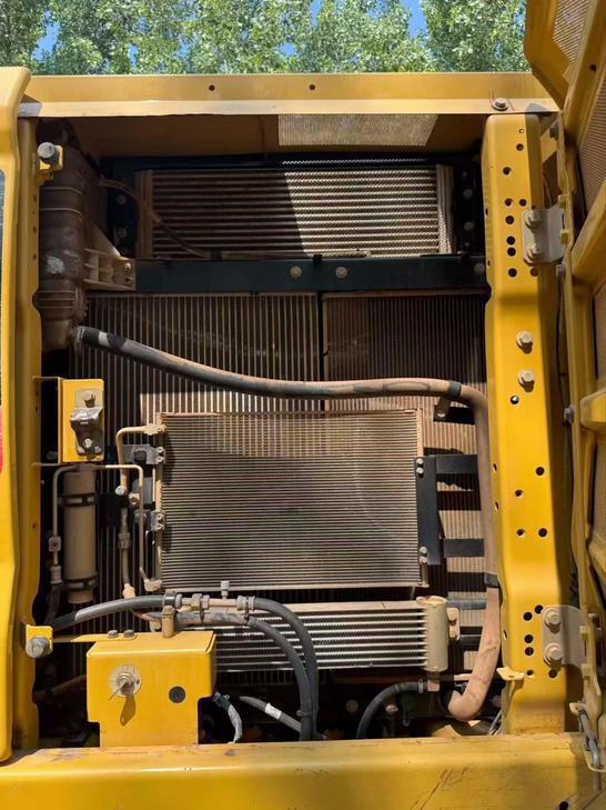 Buy Caterpillar 323 Used Excavator / 1