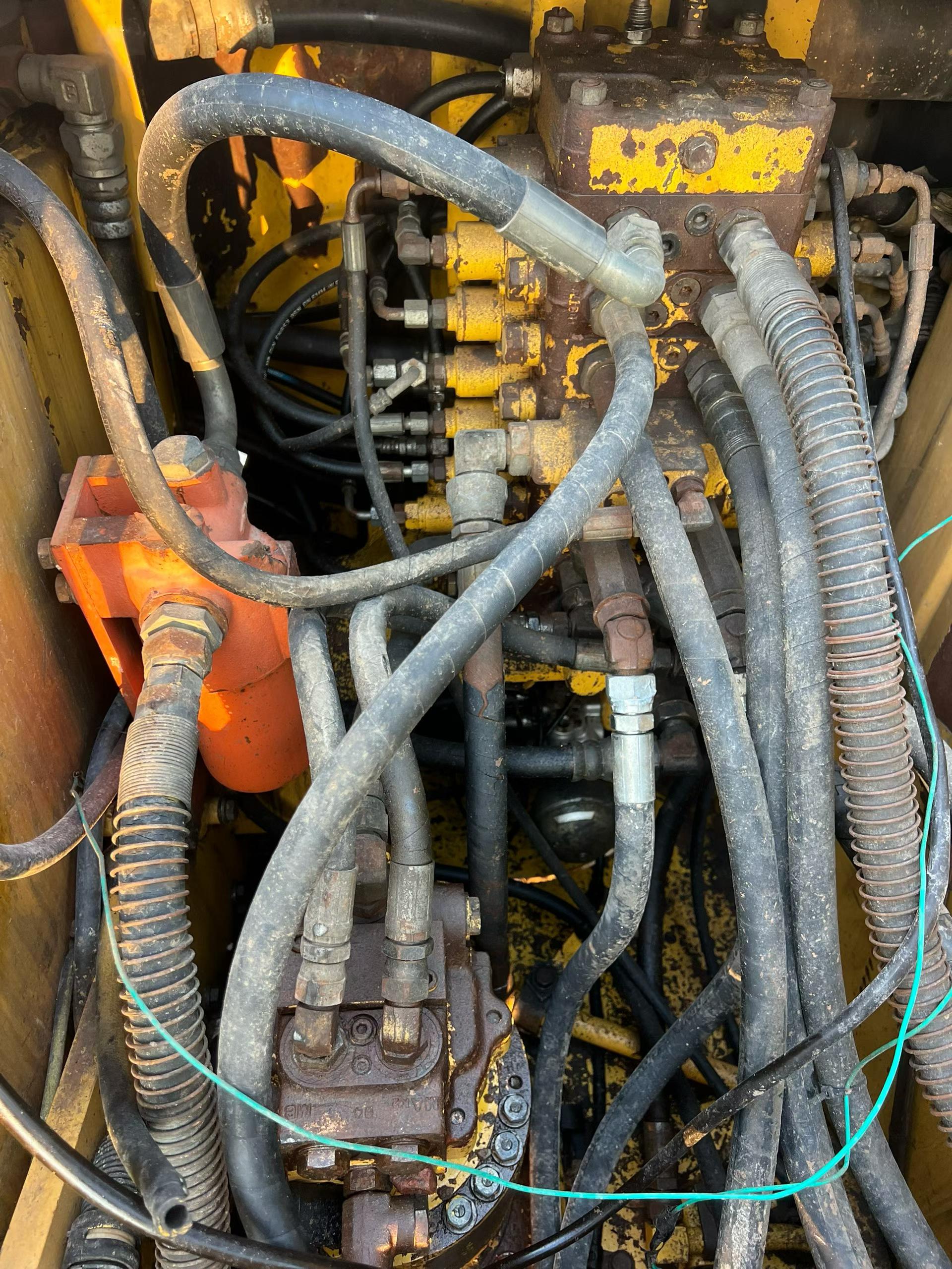 Buy Komatsu PC130-7 Used Excavator / 6