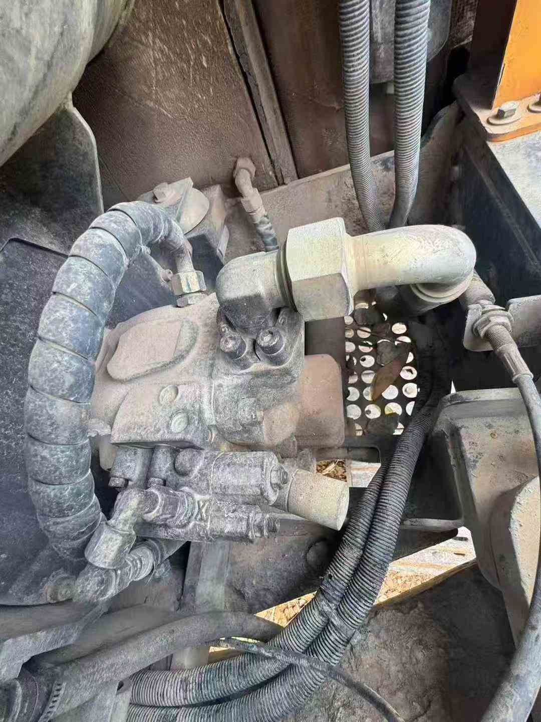 Buy Sany SY55 Used Excavator / 5