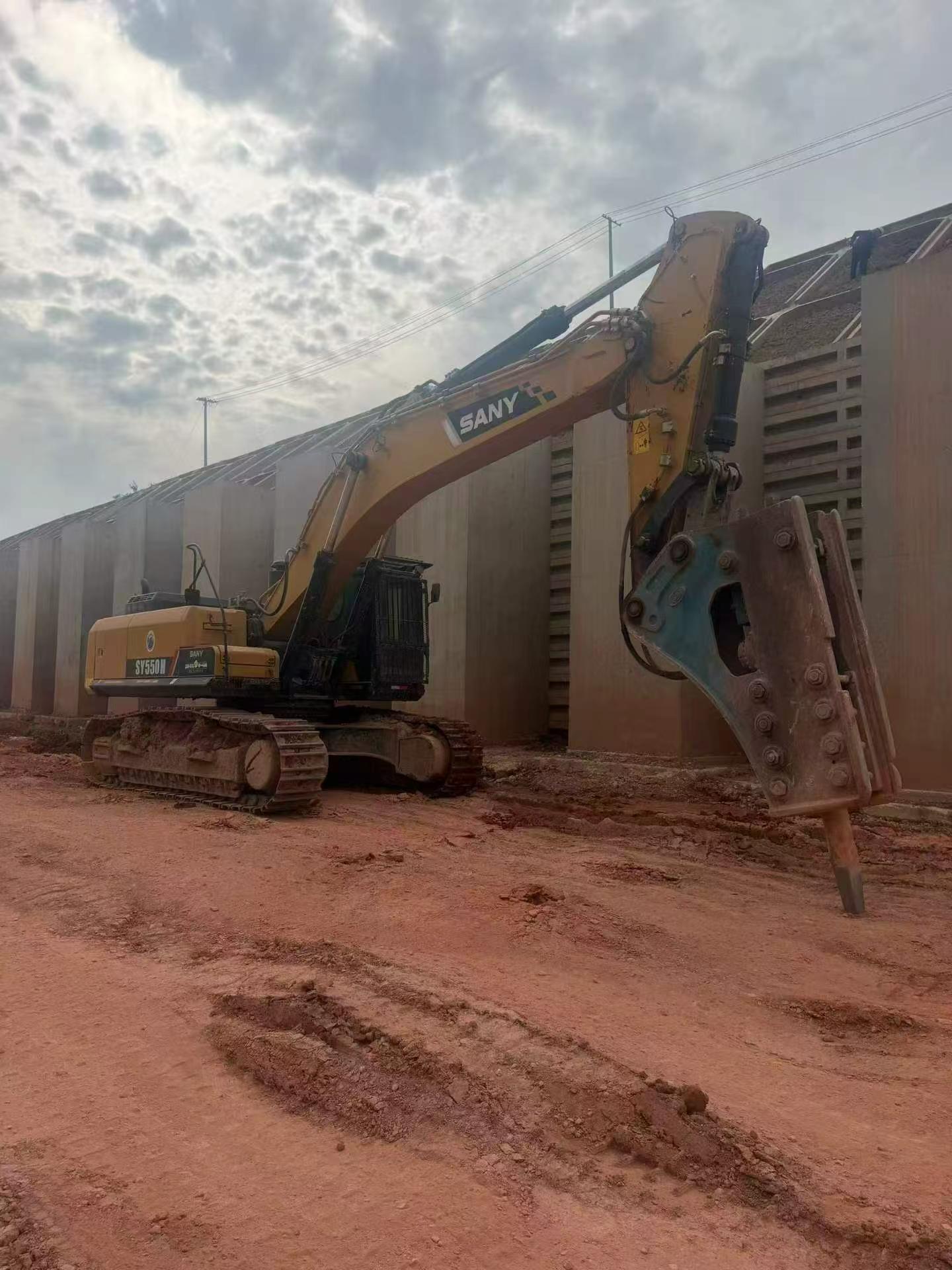 Buy Sany SY550H Used Excavator / 5