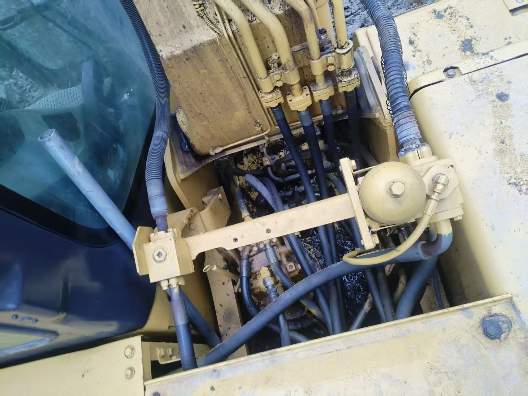 Buy Komatsu PC200 Used Excavator / 5