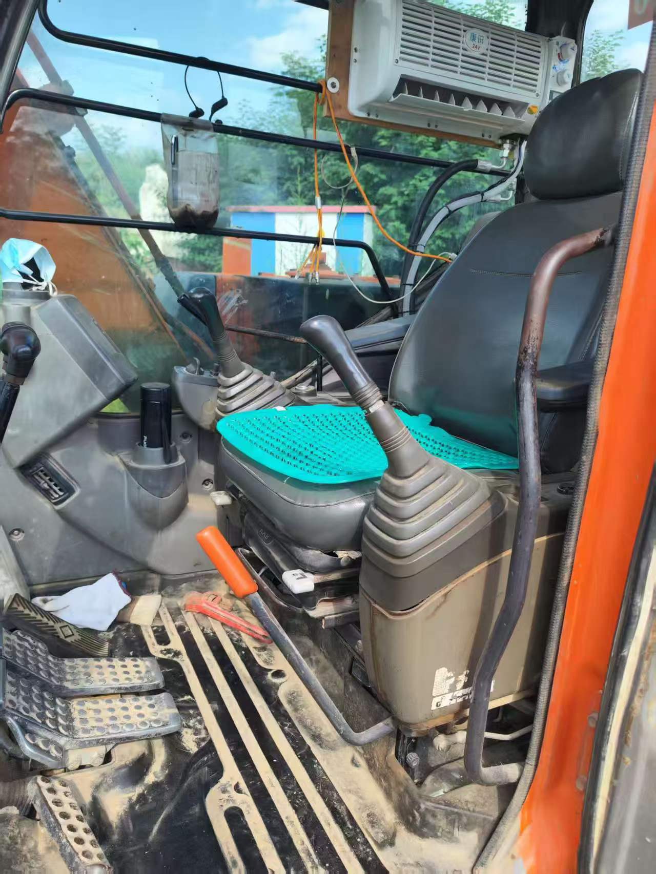 Buy Hitachi ZX60 Used Excavator / 9