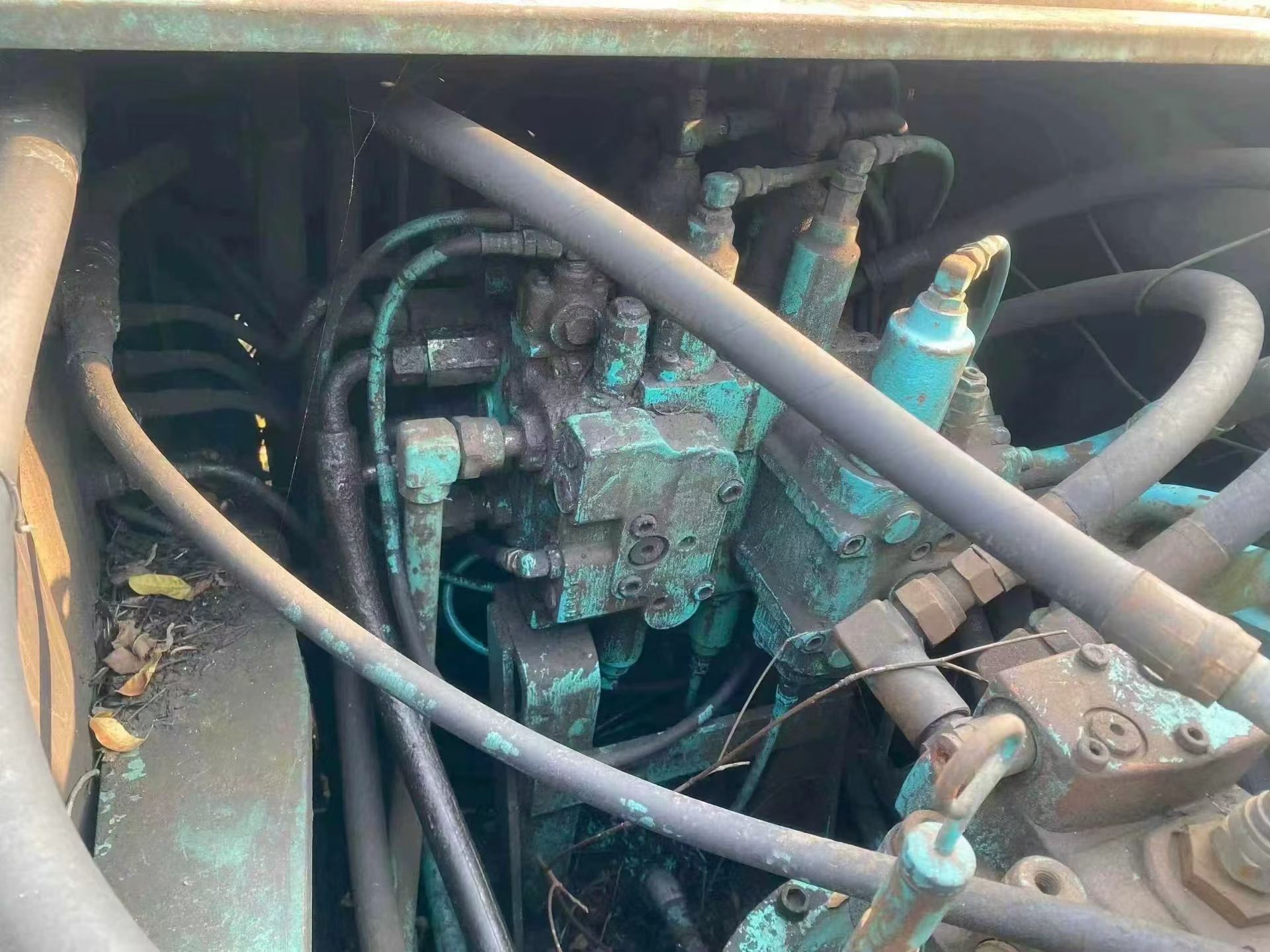 Buy Kobelco SK250-6 Used Excavator / 5