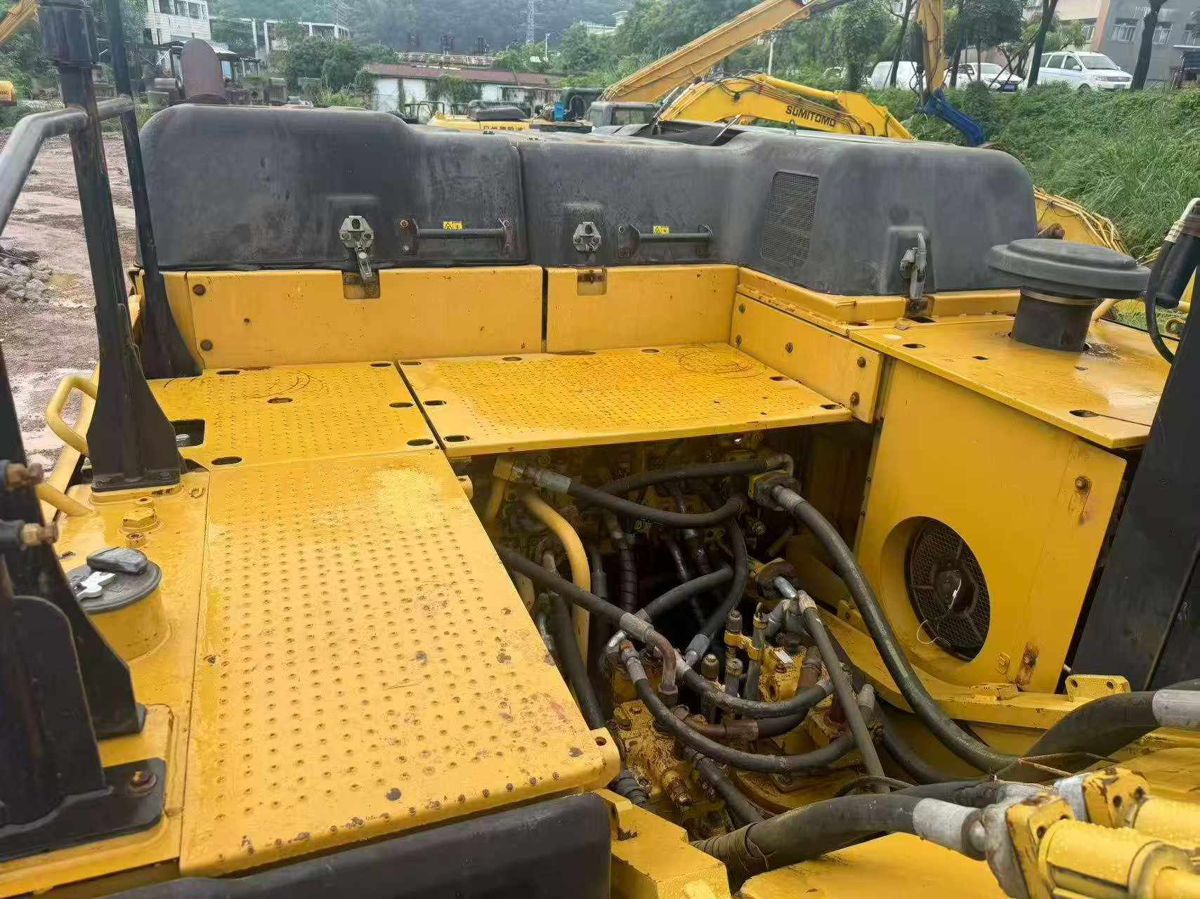 Buy Caterpillar 349E Used Excavator / 5
