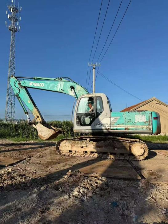 Buy Kobelco Used Excavator / 1