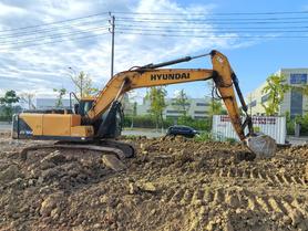 Buy Hyundai R215VS Used Excavator / 3 Buy Hyundai R215VS Used Excavator / 3