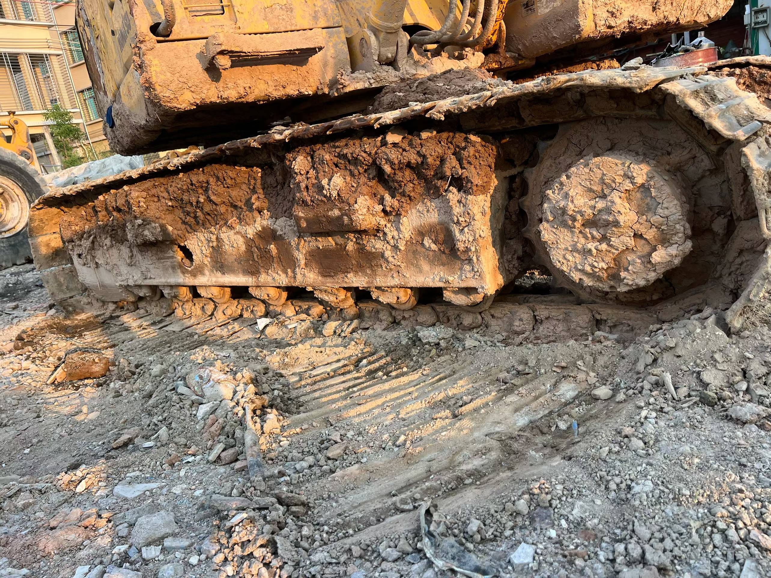 Buy Komatsu PC130-7 Used Excavator / 9