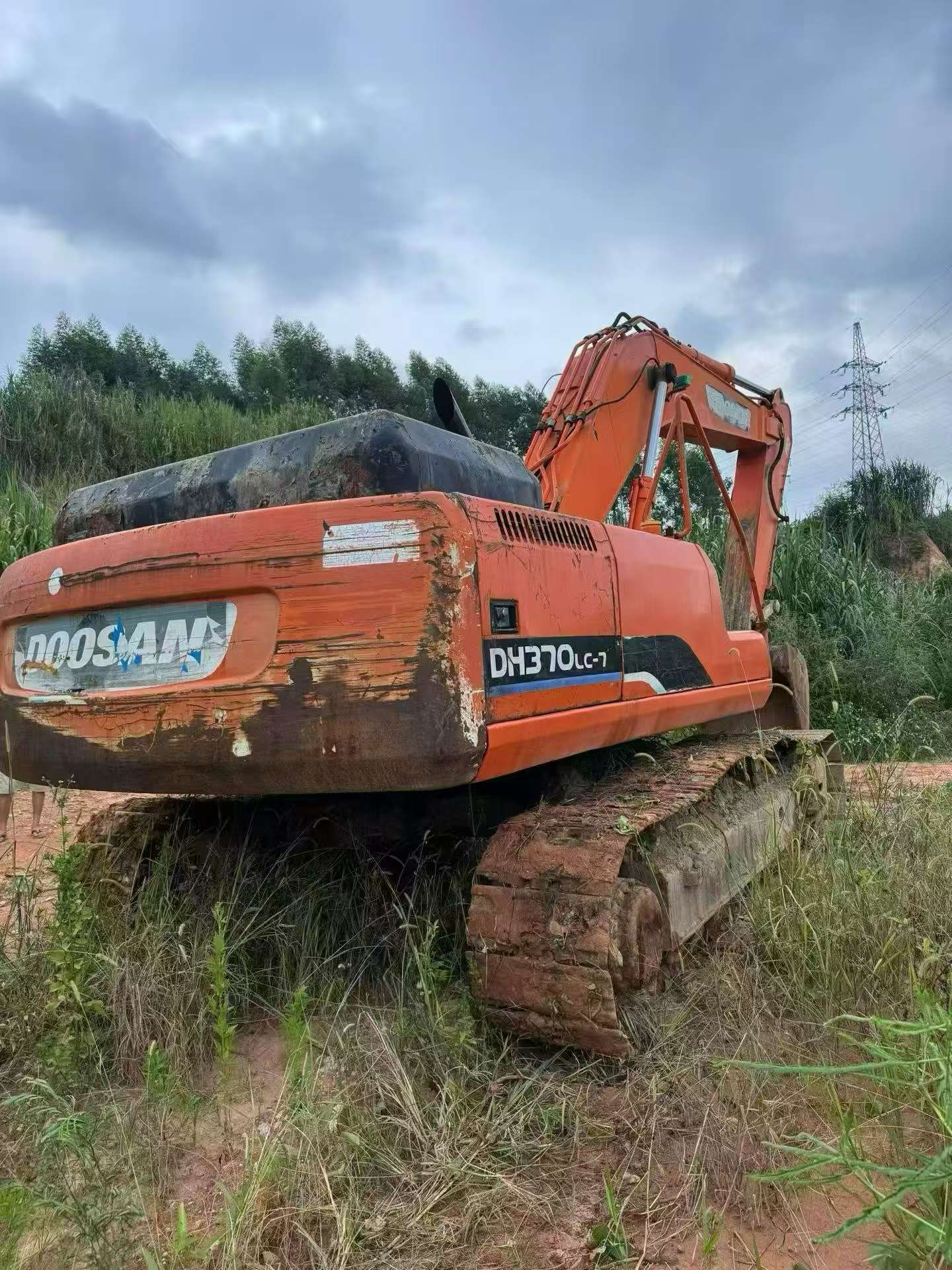 Buy Doosan DH300-7 Used Excavator / 2