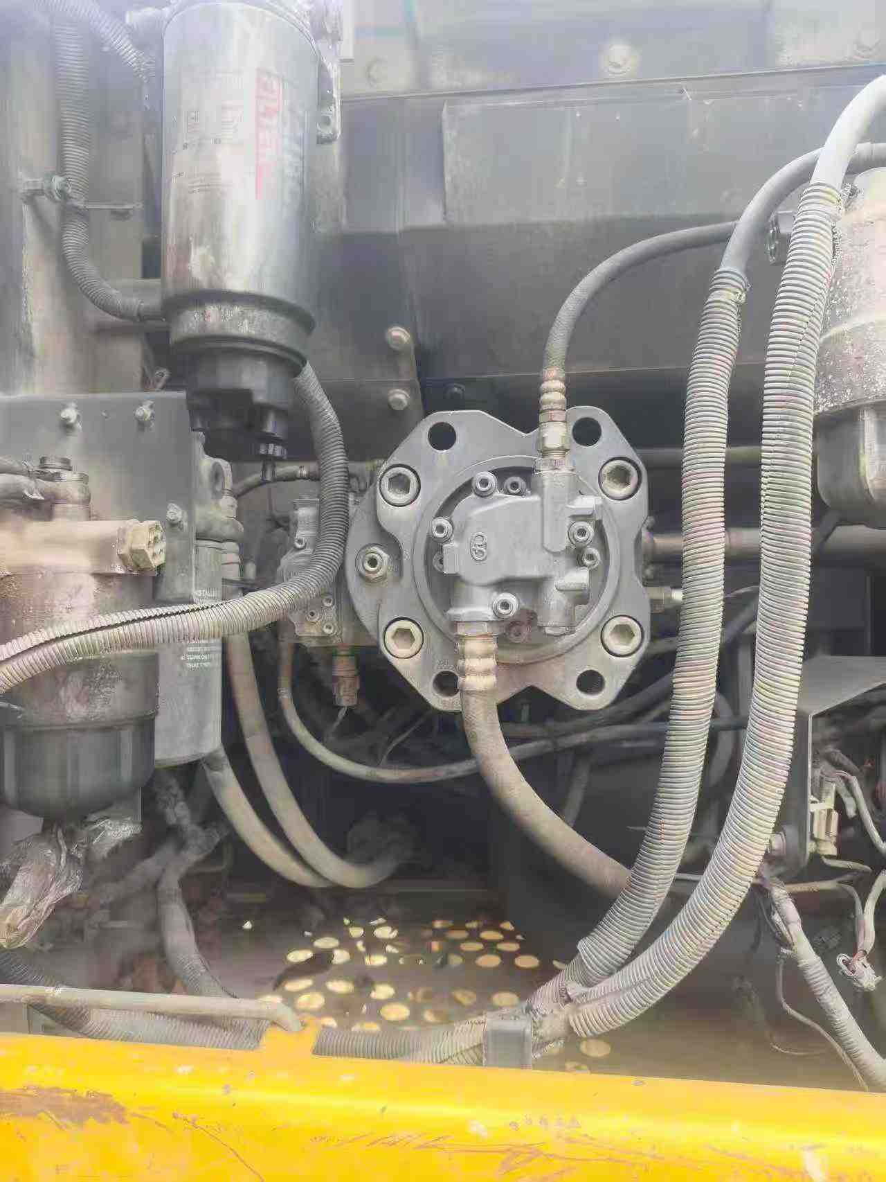 Buy Sumitomo SH240-3 Used Excavator / 4