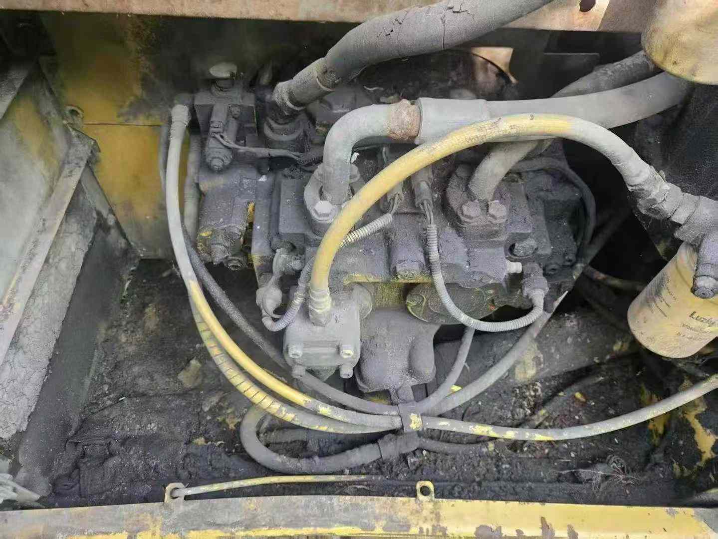 Buy Caterpillar 320C Used Excavator / 2