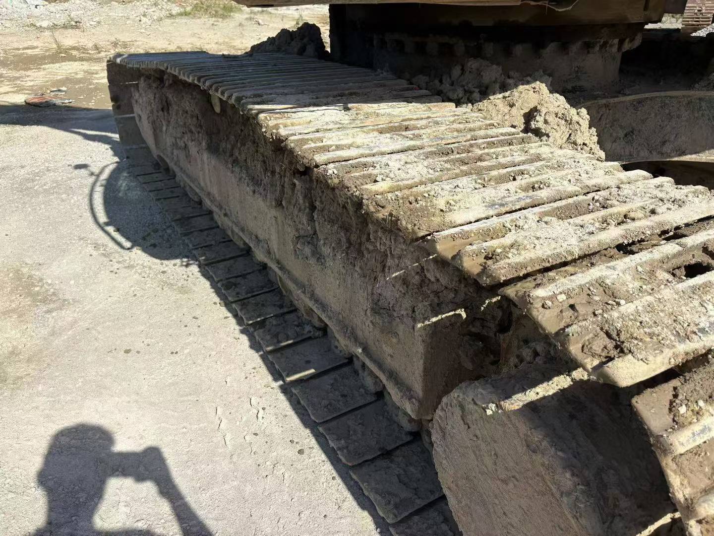 Buy Hitachi EX240-5 Used Excavator / 8