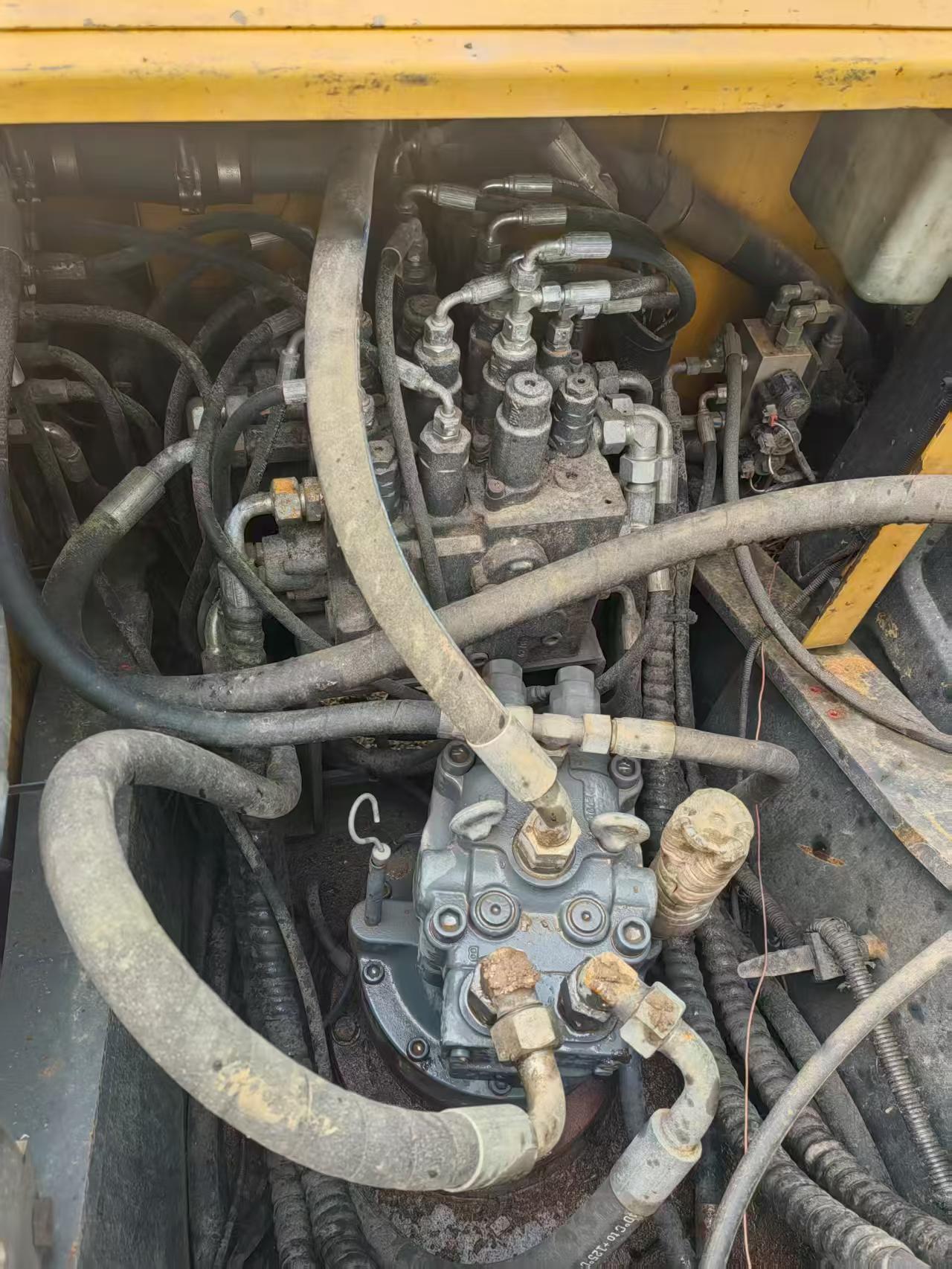 Buy XCMG XE155D Used Excavator / 5