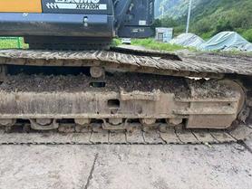 Buy XCMG XE270DK Used Excavator / 2 Buy XCMG XE270DK Used Excavator / 2