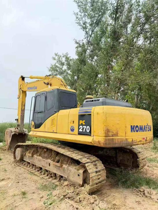 Buy Komatsu PC270-7 Used Excavator / 1