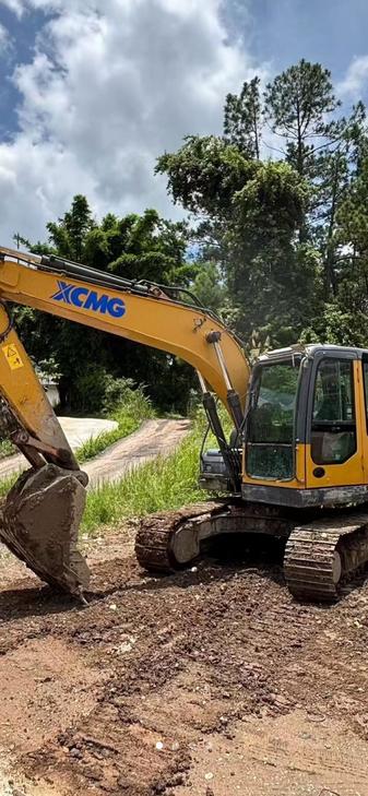 Buy XCMG Used Excavator / 1