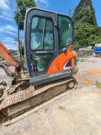 Buy Doosan DX60-9 Used Excavator / 2 Buy Doosan DX60-9 Used Excavator / 2