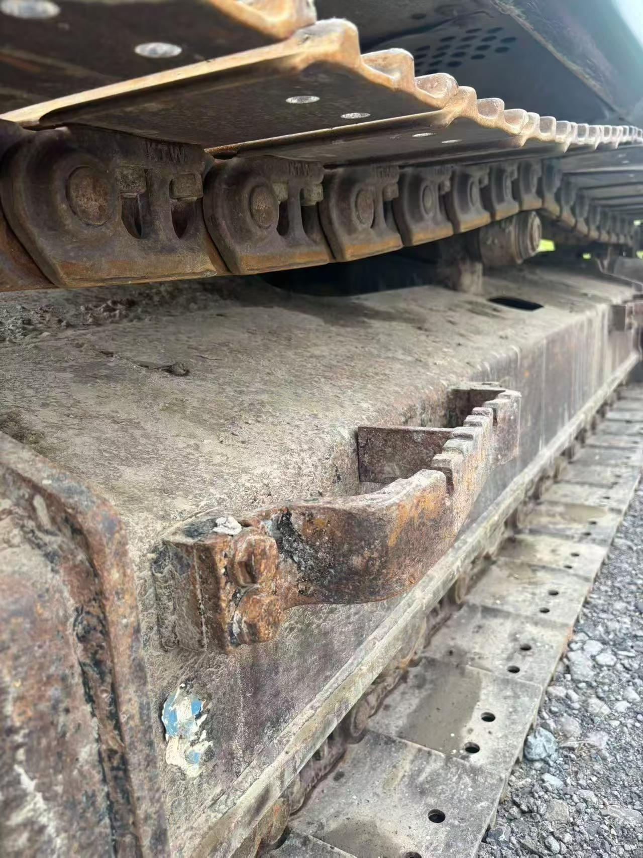 Buy Hitachi EX130 Used Excavator / 6