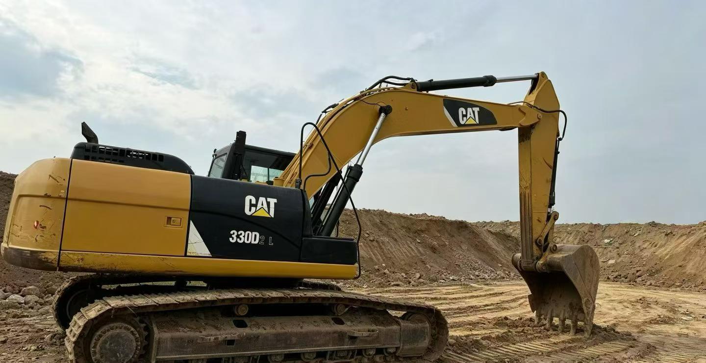 Buy Caterpillar 326DL Used Excavator / 3