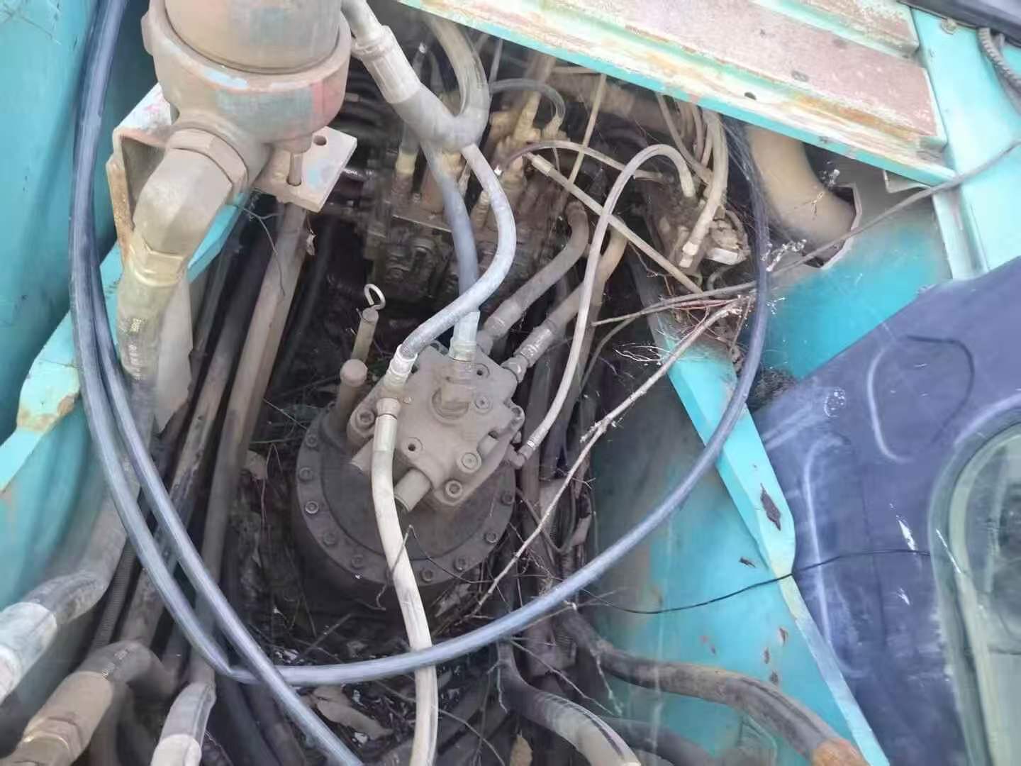 Buy Kobelco SK210 Used Excavator / 4