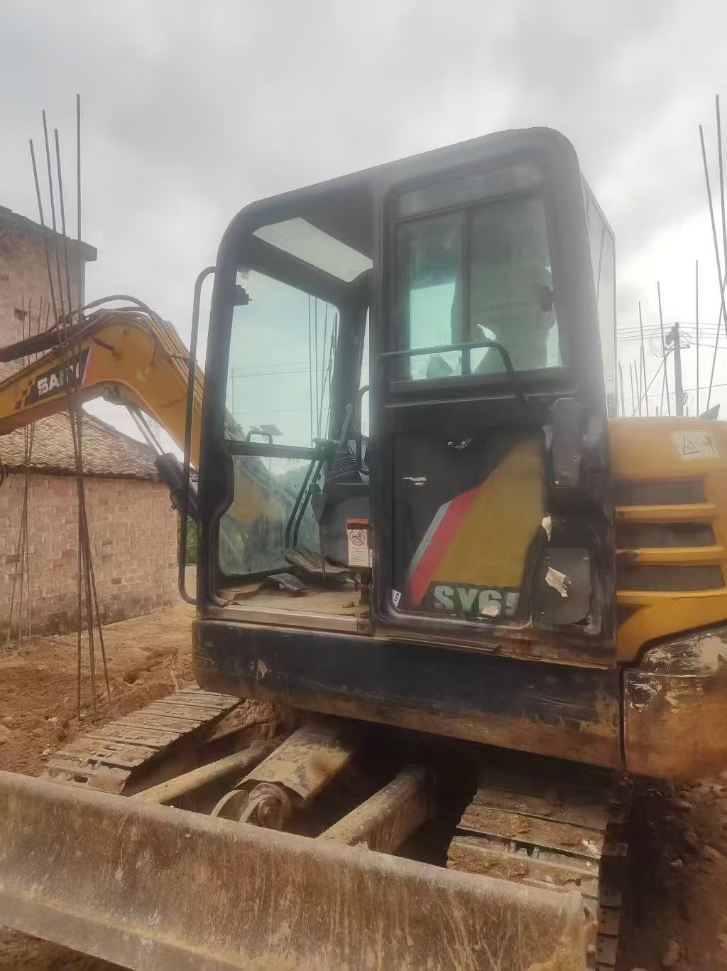 Buy Hitachi EX55 Used Excavator / 2