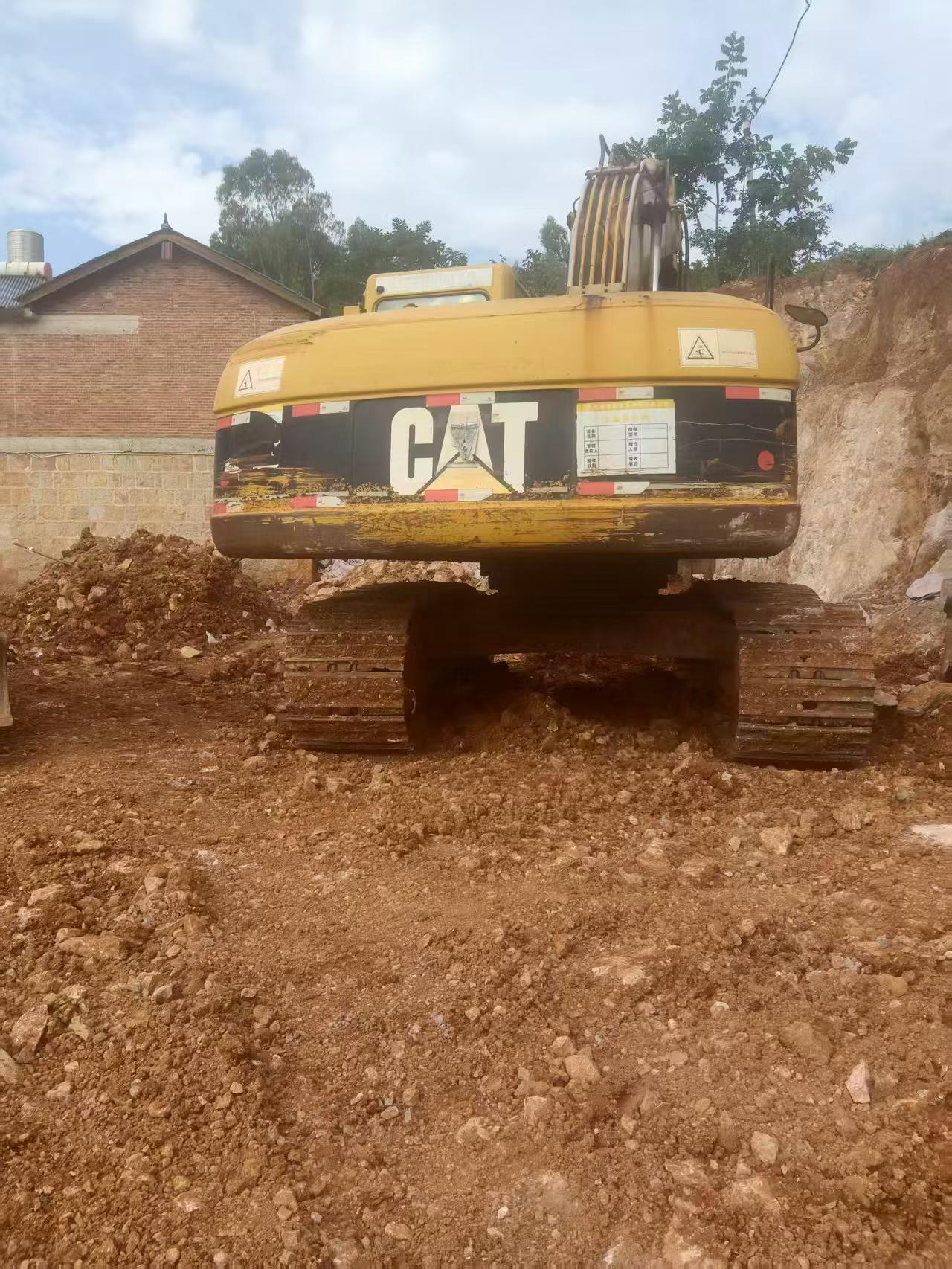 Buy Caterpillar 320C Used Excavator / 3