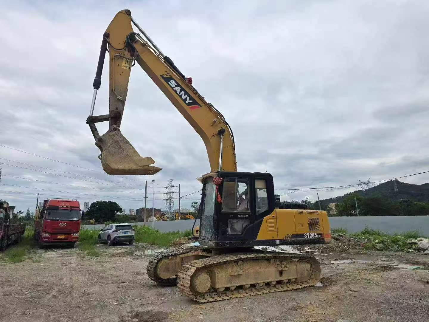 Buy Sany SY205C-8 Used Excavator / 2