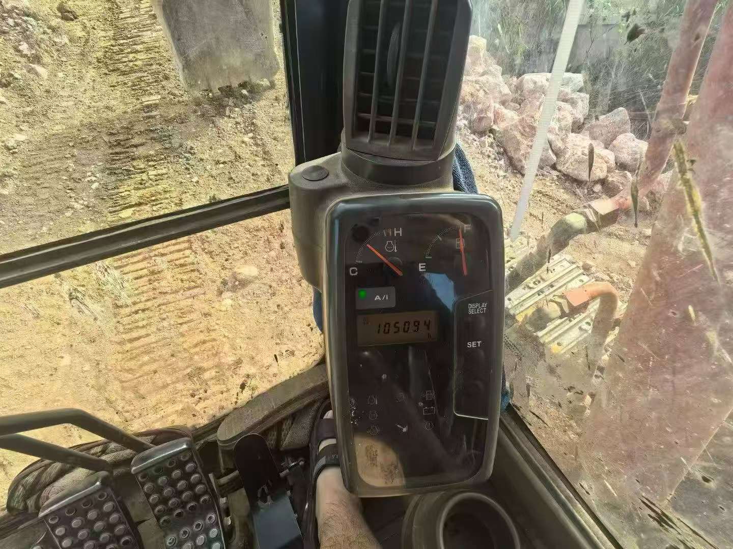Buy Hitachi ZX70-5A Used Excavator / 8