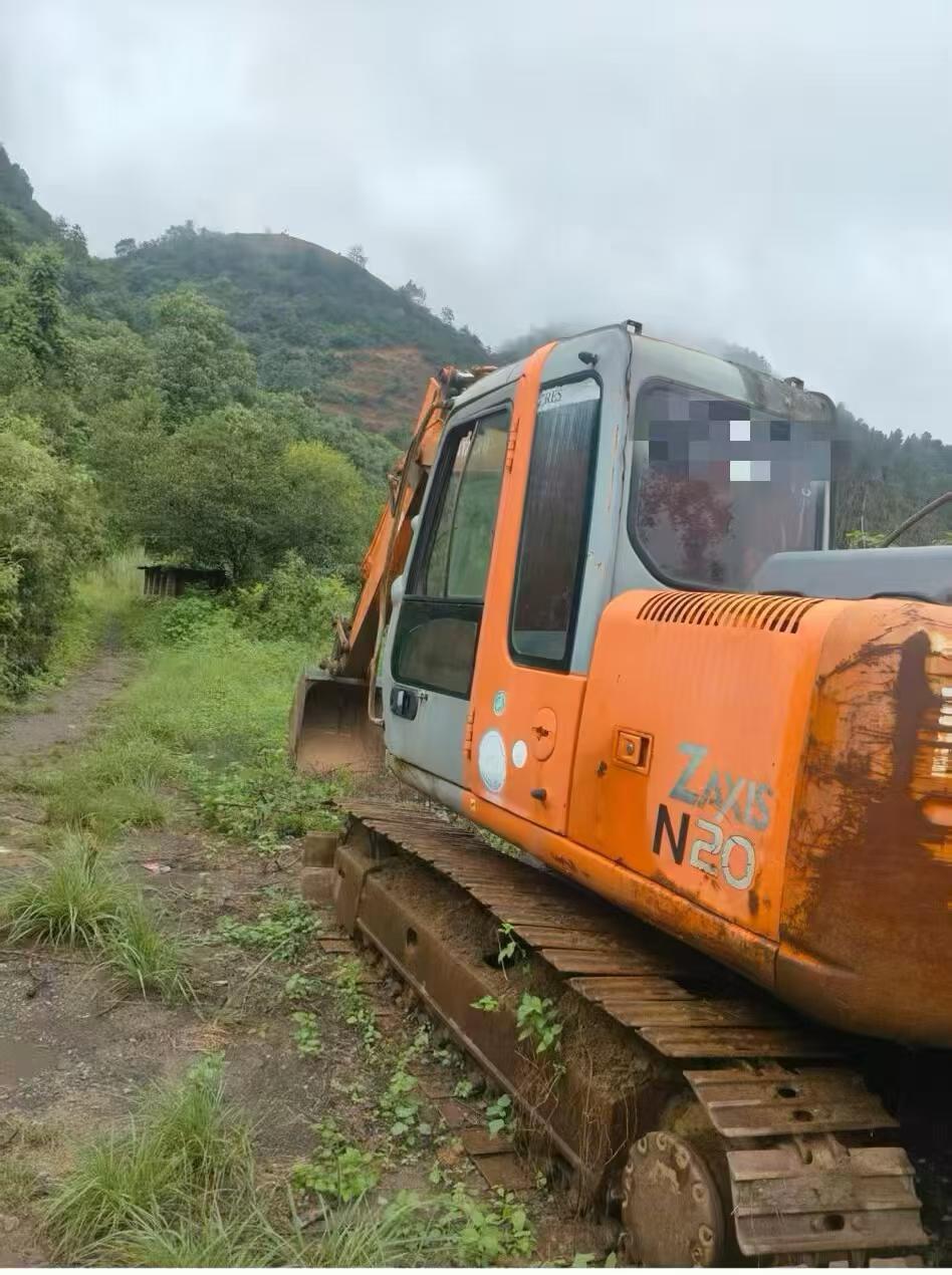 Buy Hitachi EX120-6 Used Excavator / 5