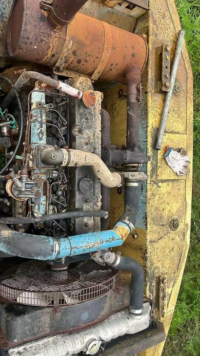 Buy Caterpillar 320V2 Used Excavator / 1