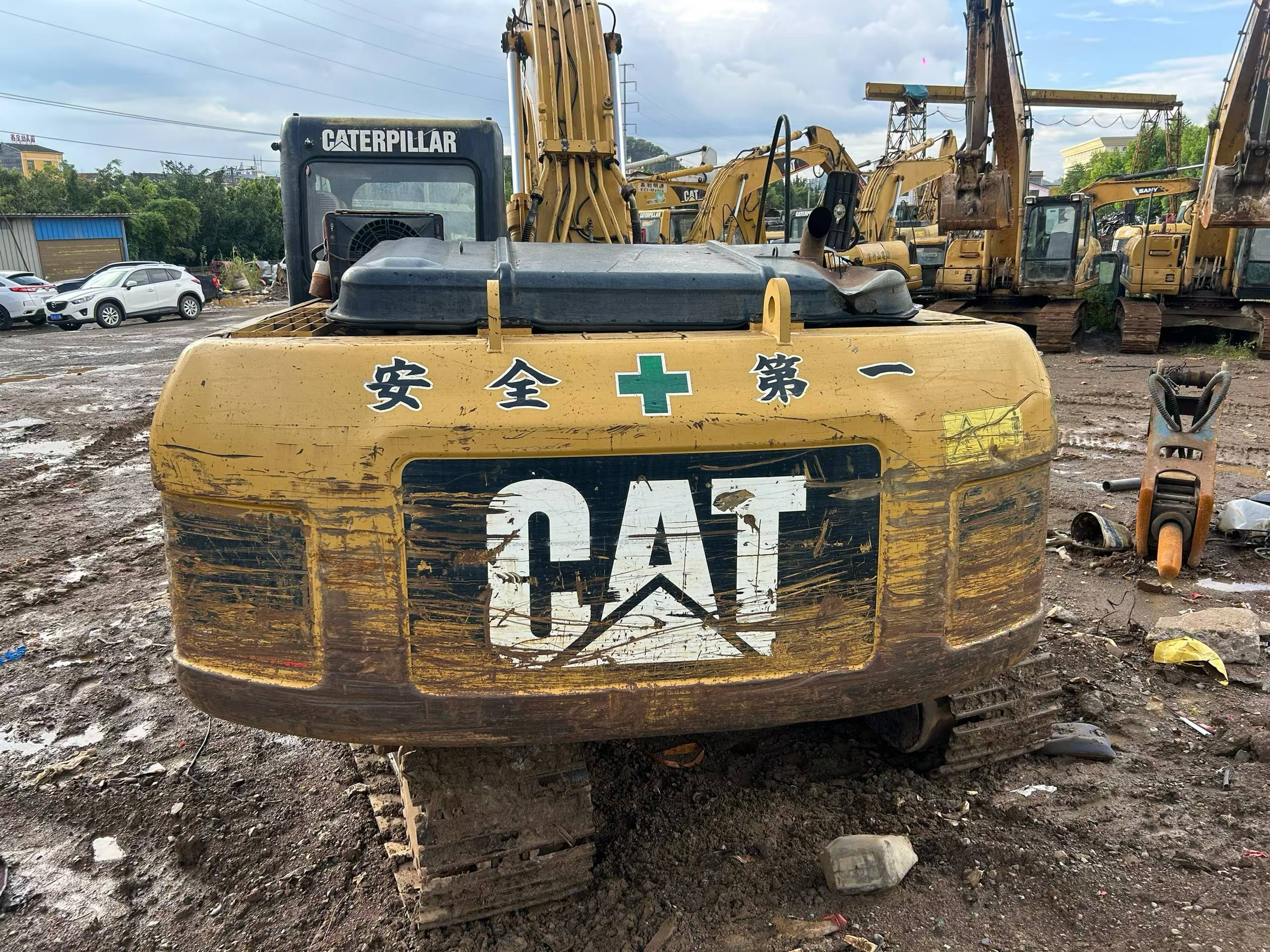 Buy Caterpillar 320D Used Excavator / 9