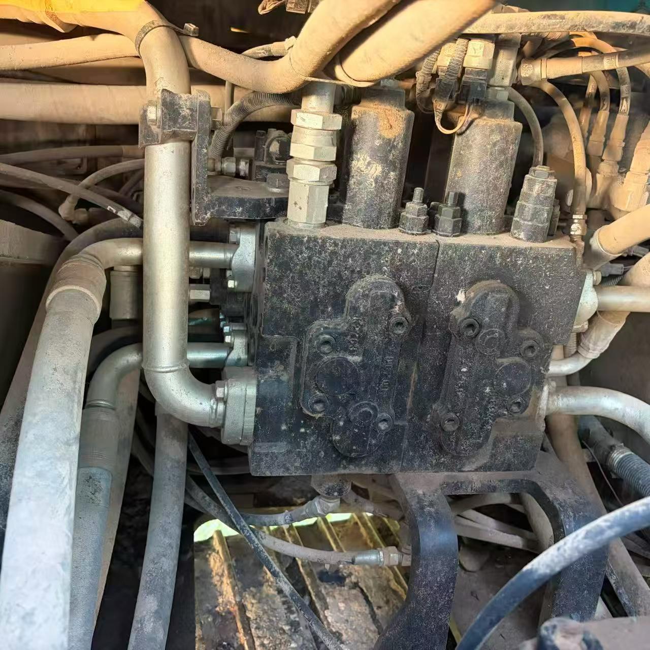 Buy Kobelco SK350-8 Used Excavator / 5