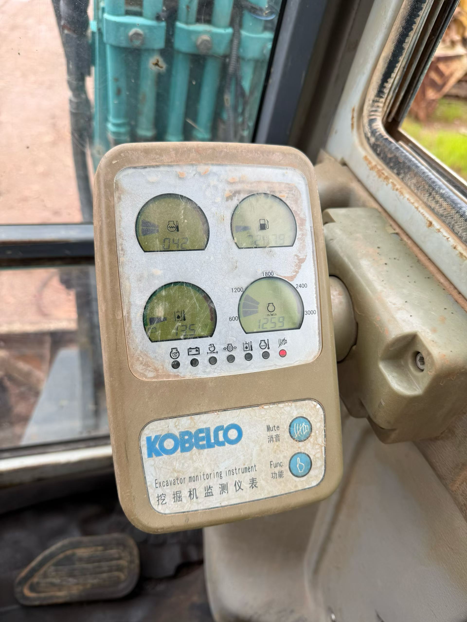 Buy Kobelco SK60 Used Excavator / 3