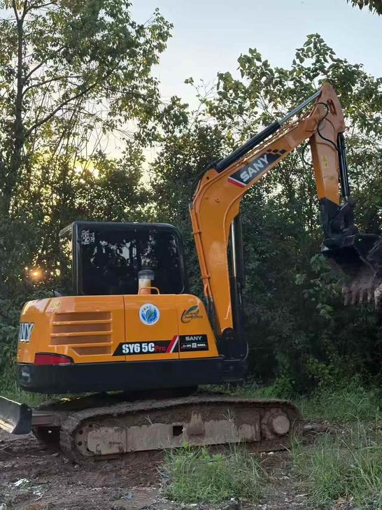 Buy Sany SY60 Used Excavator / 1