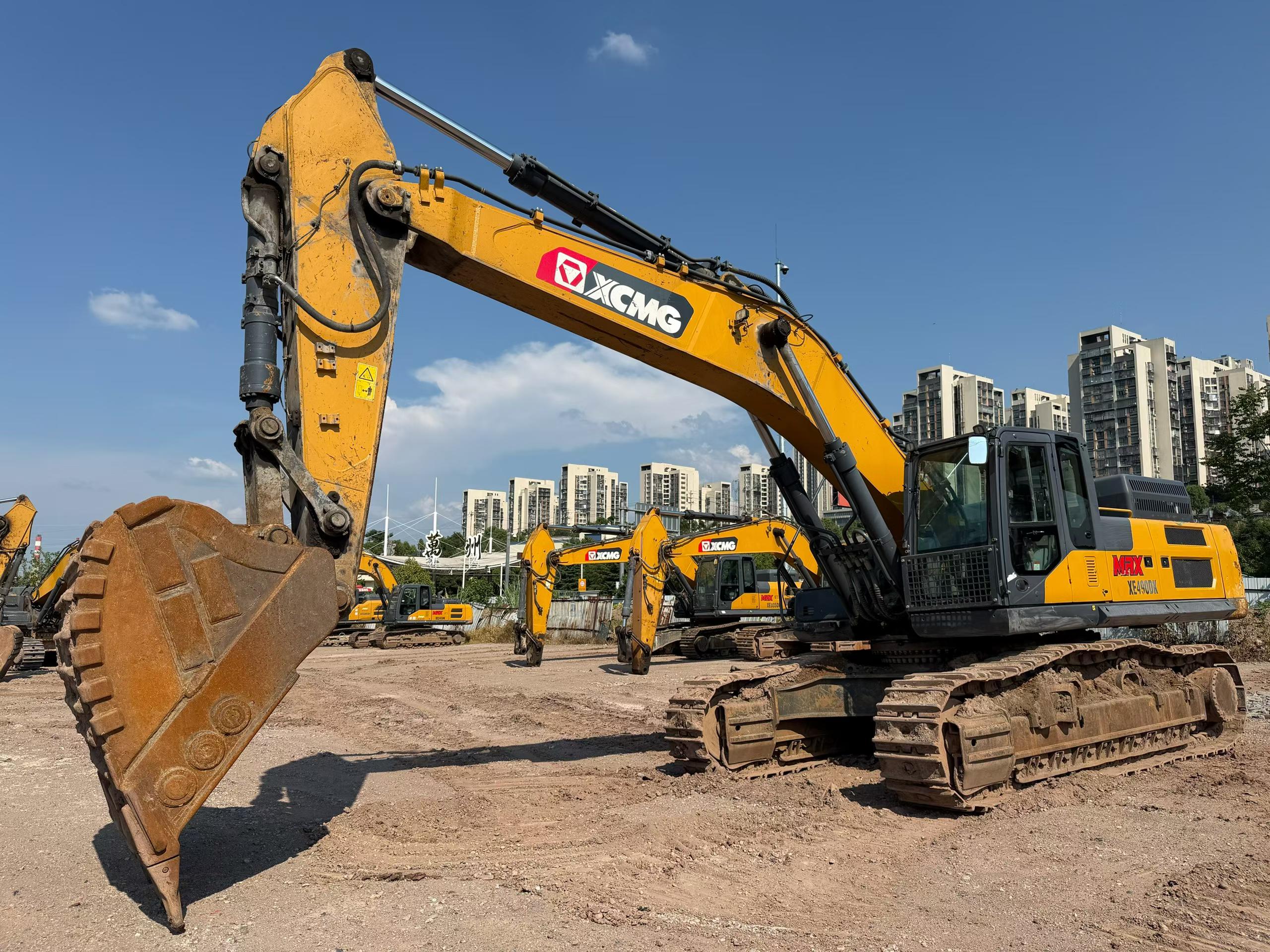 Buy XCMG LW600K-CNG Used Loader / 2