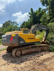 Buy Volvo EC210B Used Excavator / 3 Buy Volvo EC210B Used Excavator / 3
