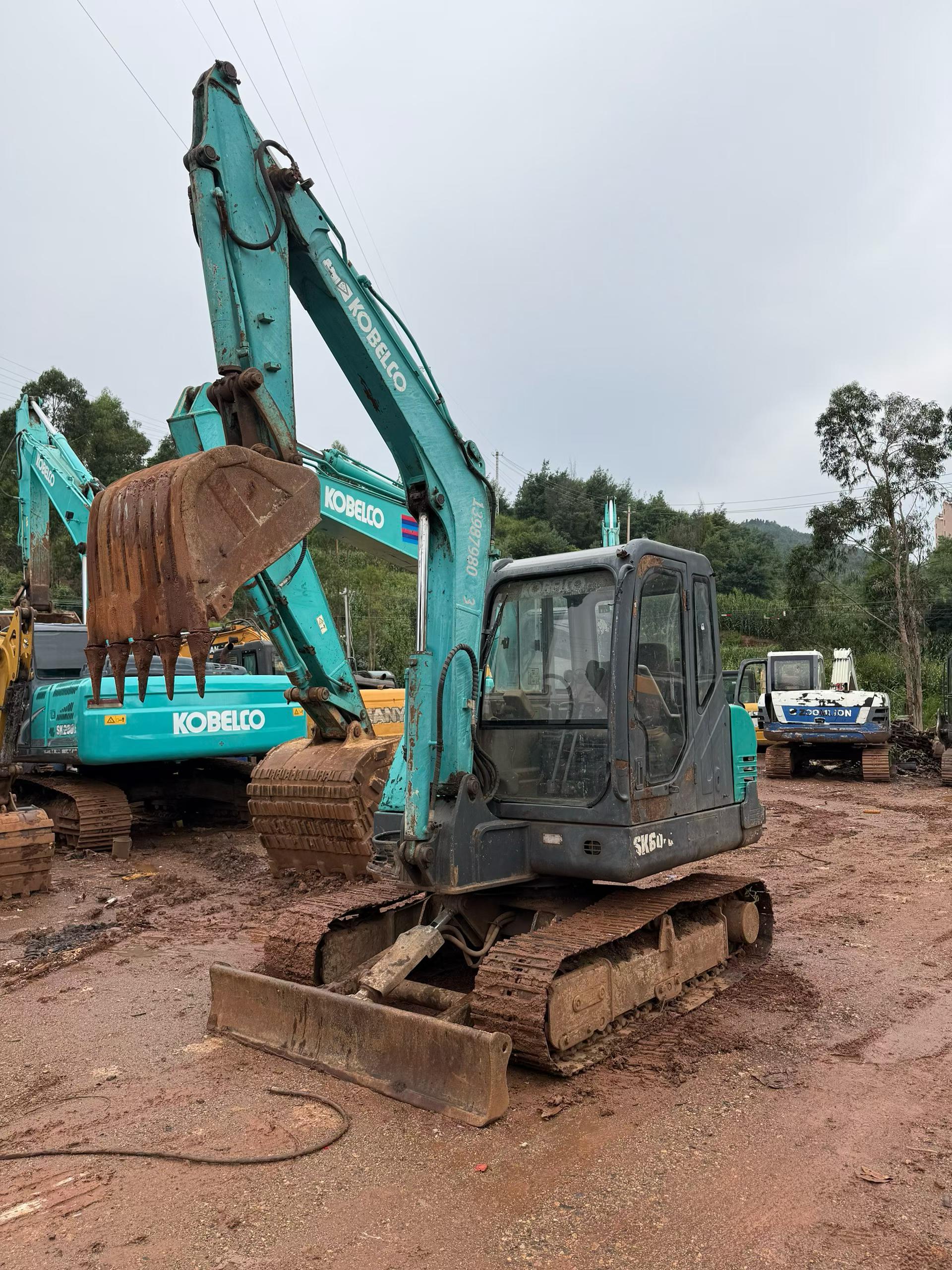 Buy Kobelco SK60 Used Excavator / 2