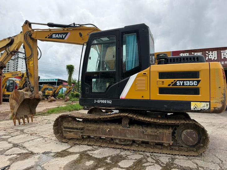 Buy Sany SY135 Used Excavator / 1