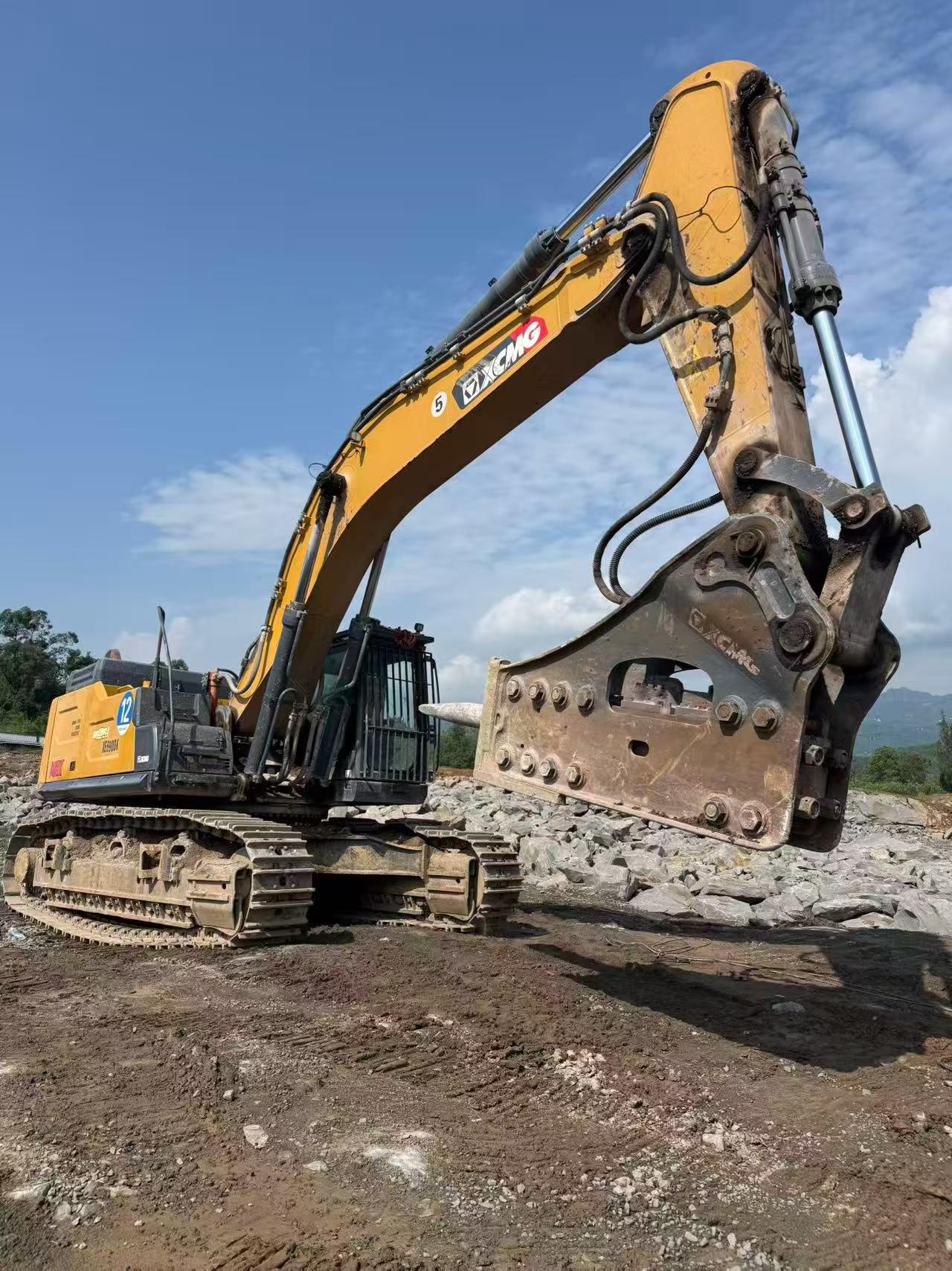 Buy XCMG LW600K-CNG Used Loader / 4