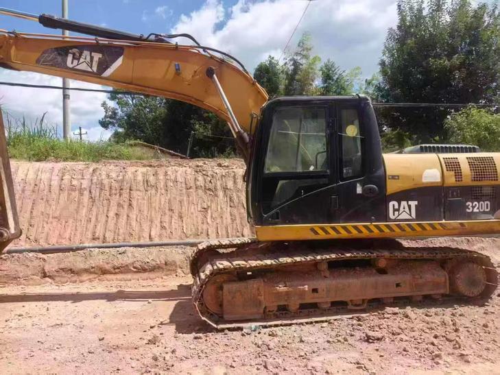 Buy Caterpillar 320A Used Excavator / 1