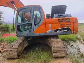 Buy Doosan DH220 Used Excavator / 2 Buy Doosan DH220 Used Excavator / 2