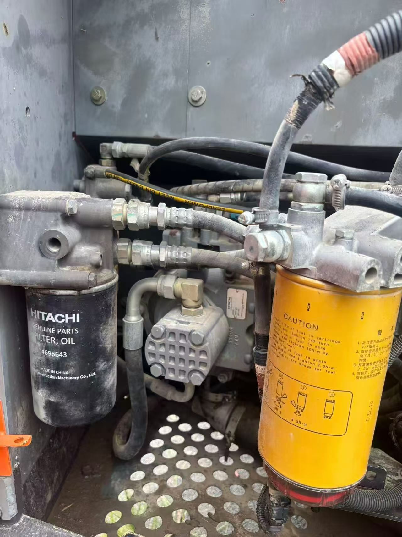 Buy Hitachi EX130 Used Excavator / 8