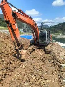 Buy Hitachi EX200-3 Used Excavator / 2 Buy Hitachi EX200-3 Used Excavator / 2